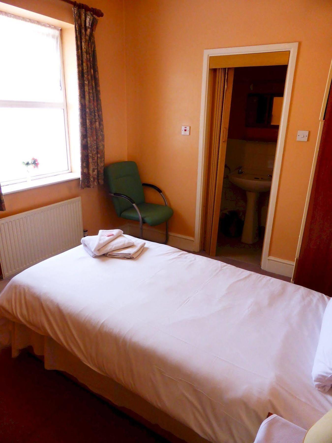 Hotel Dinara Birmingham Esterno foto