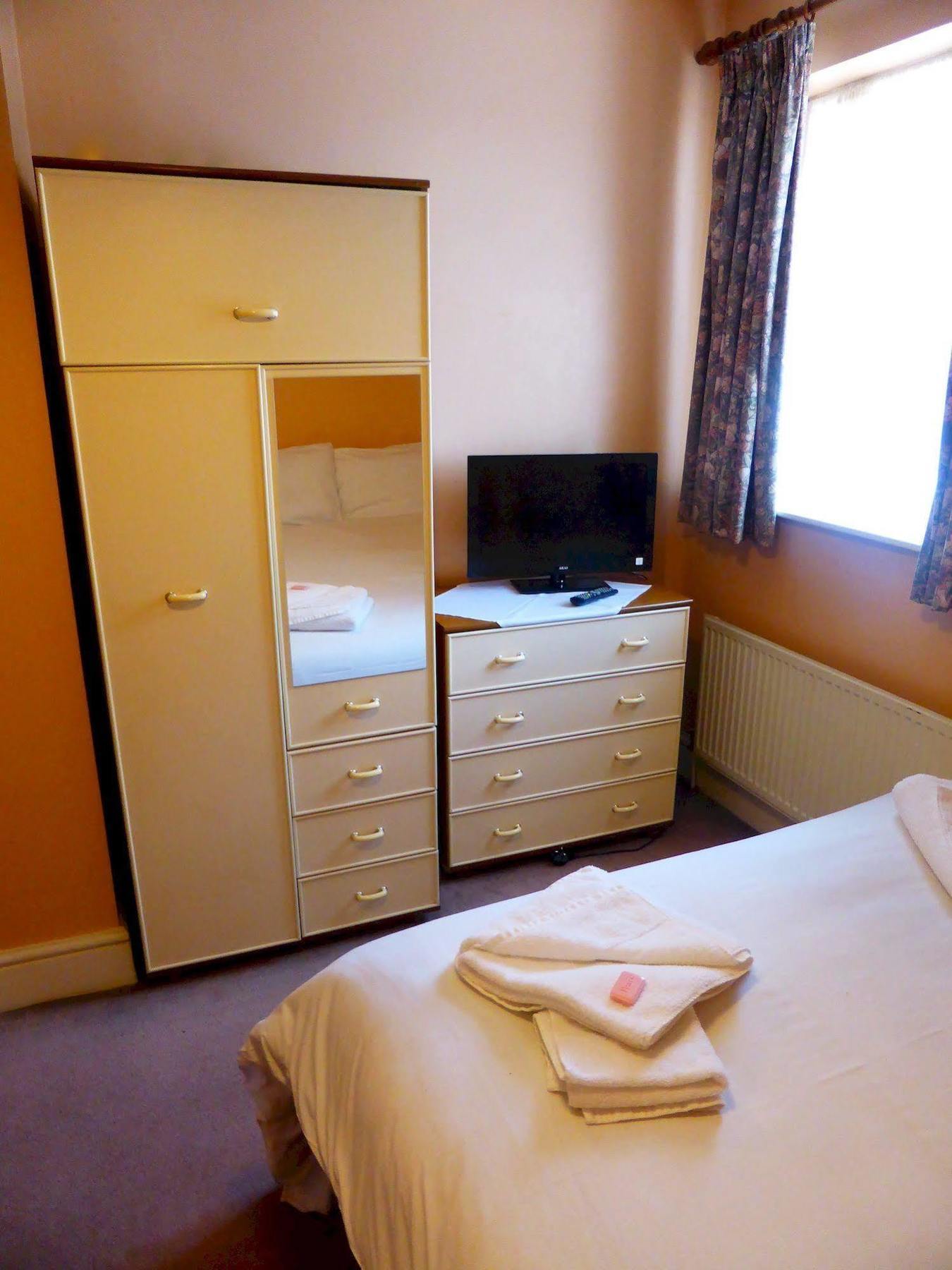Hotel Dinara Birmingham Esterno foto